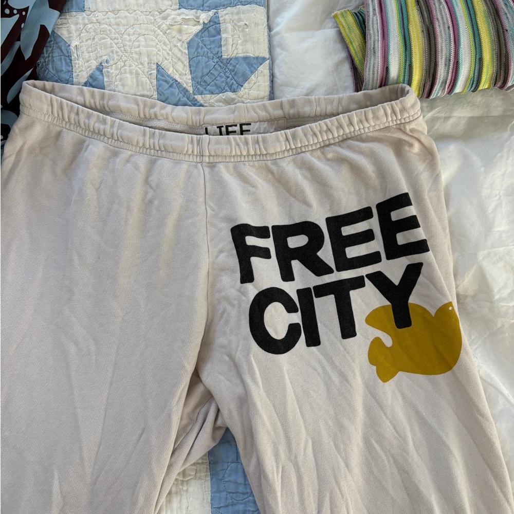Free city lightweight sweatpants